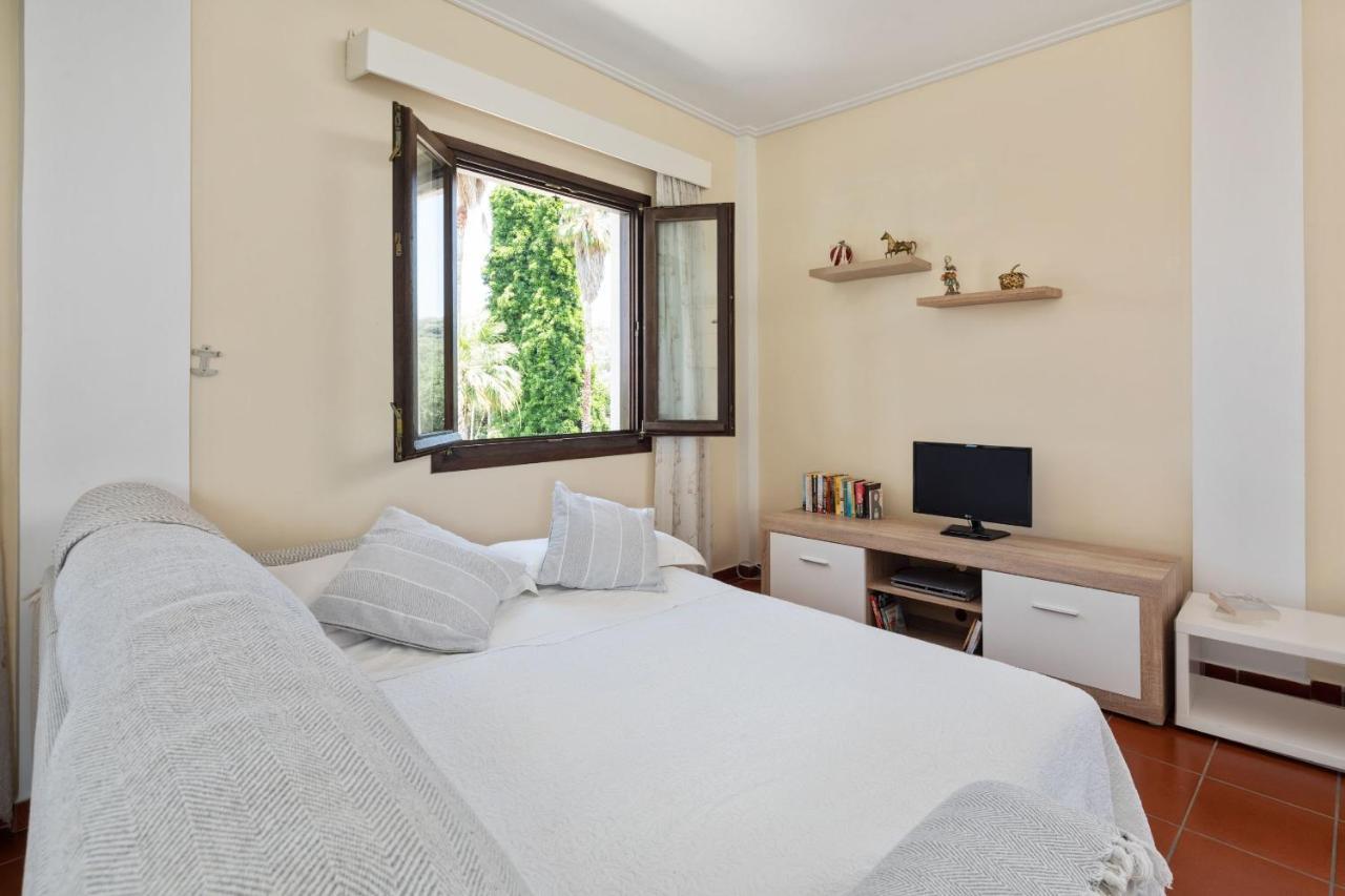 Villa Lianolia Peritheia Buitenkant foto
