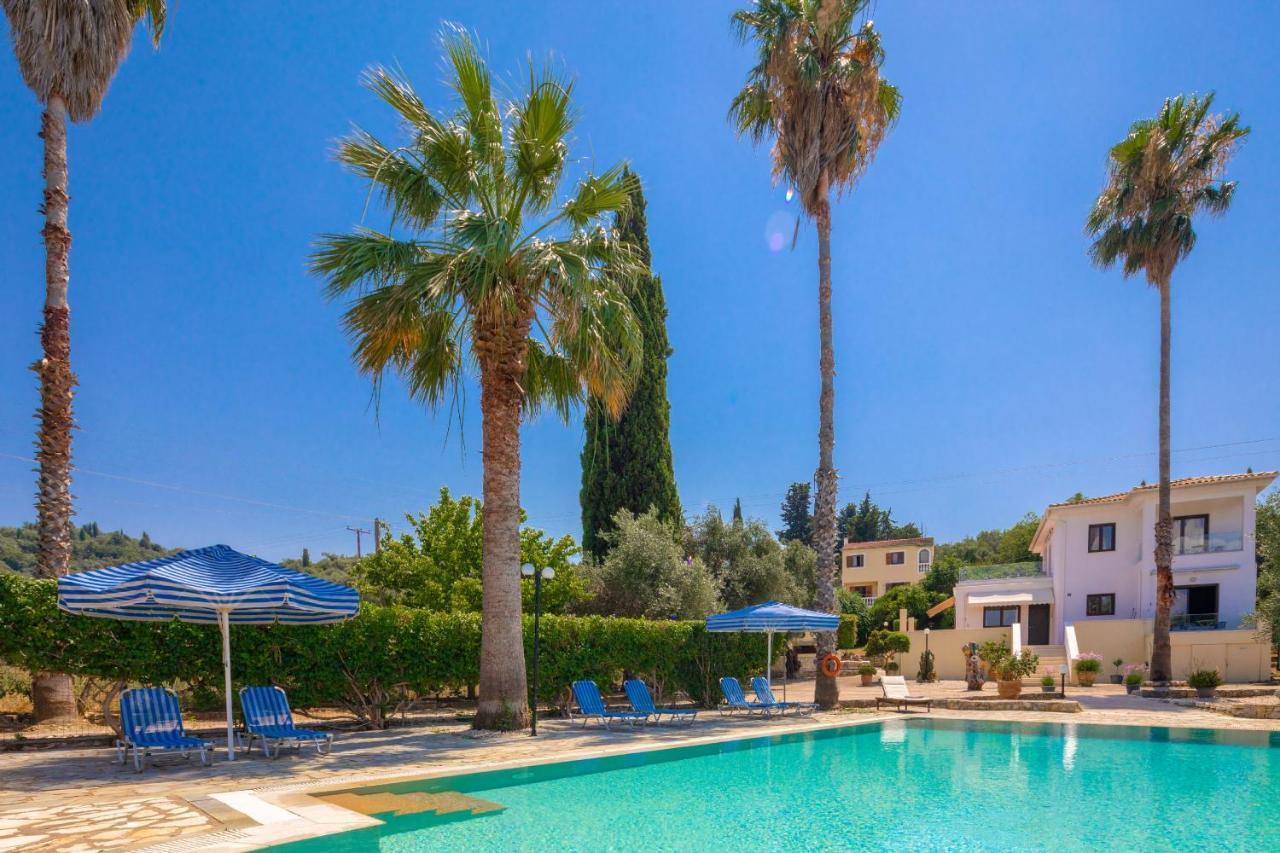 Villa Lianolia Peritheia Buitenkant foto